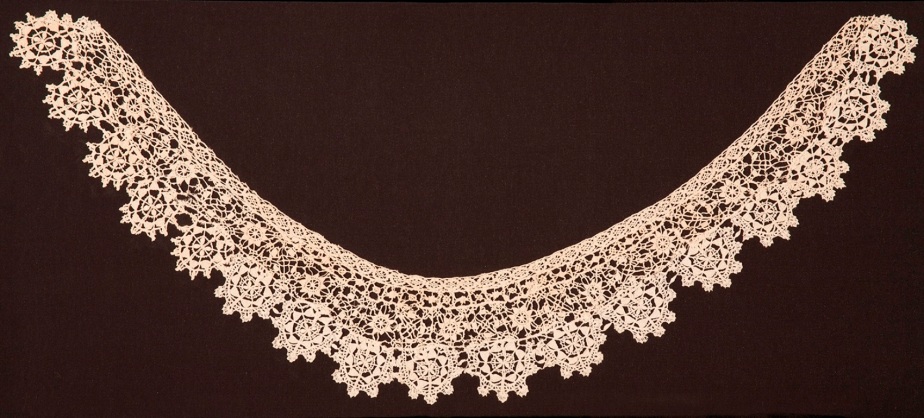 Antique fabric lace (Rundale Palace Museum)
